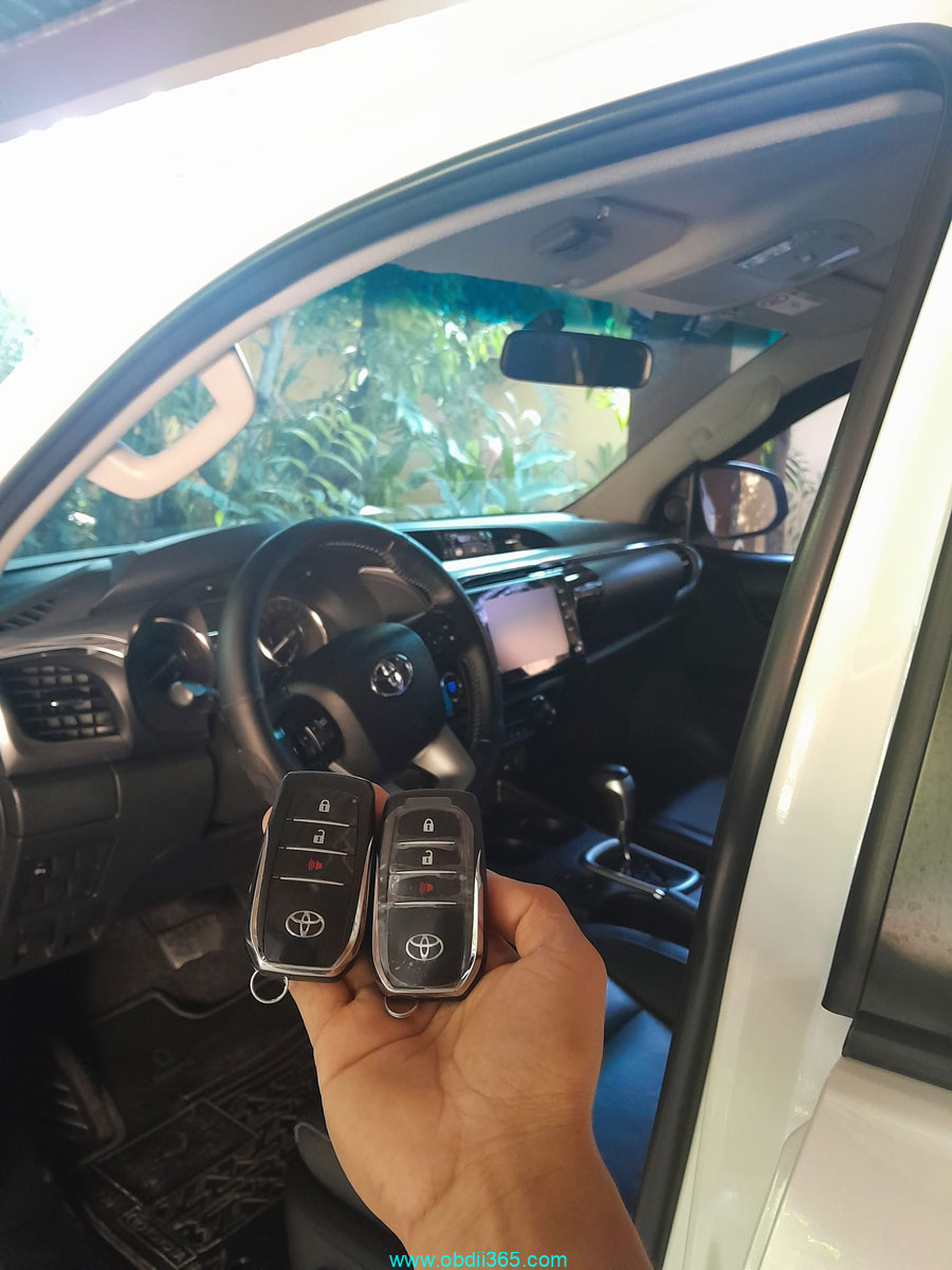 Autel Km100 2023 Toyota Hilux 4