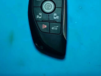 Disassemble Buick Gl8 Smart Key 1